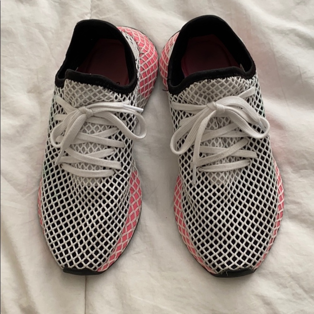 Adidas Deerupt Sneakers!